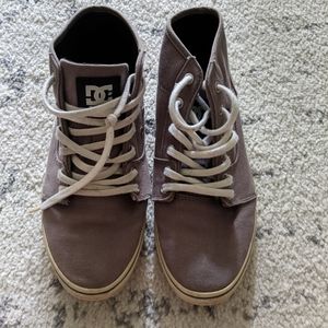 Women's DC hightop Sneakers